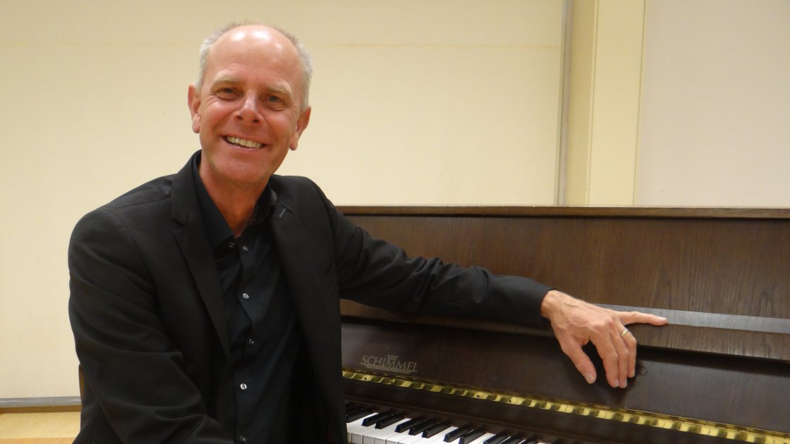 Dirigent Frank Hoebe